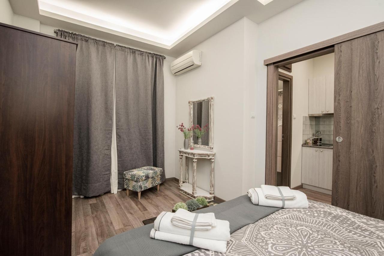 ¨Socrates¨ Traditional Apartment In The Center Of Атина Екстериор снимка