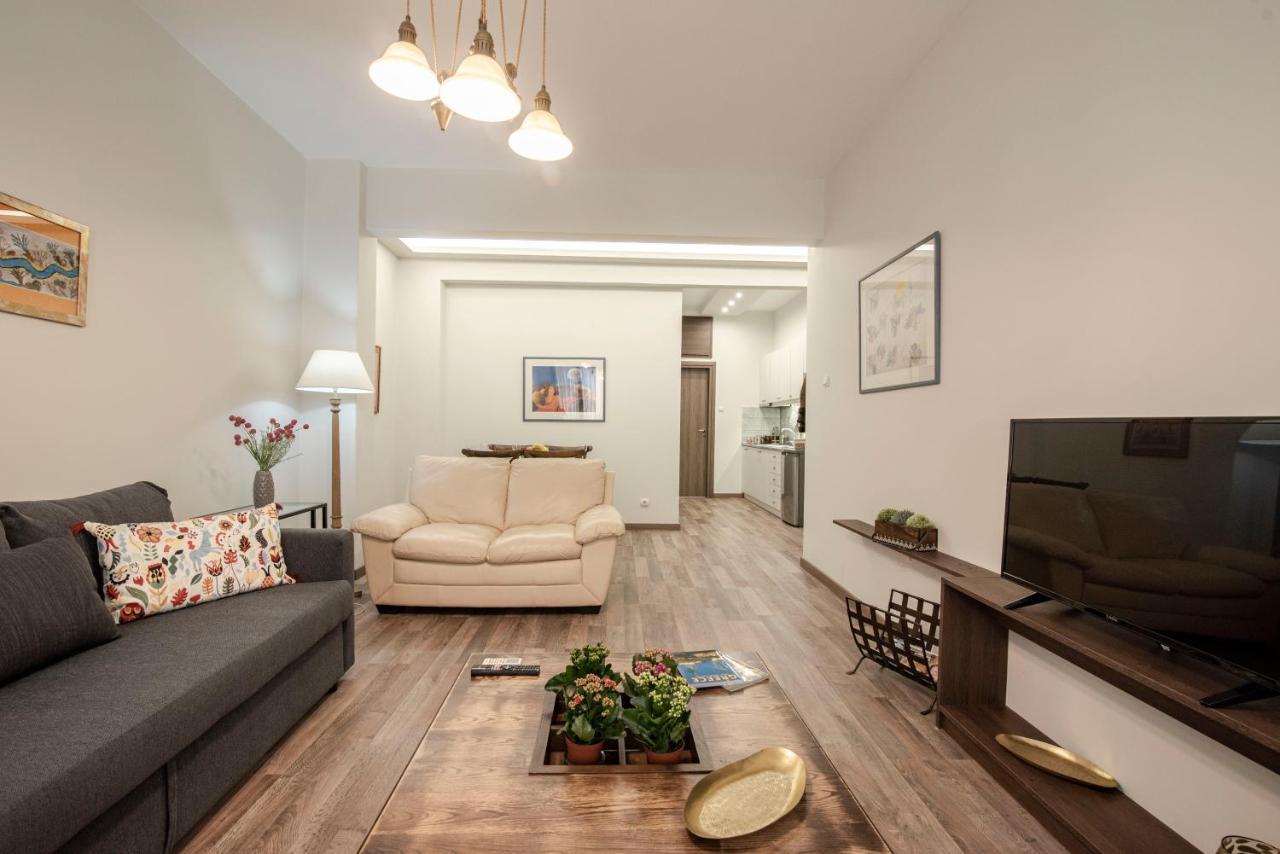 ¨Socrates¨ Traditional Apartment In The Center Of Атина Екстериор снимка